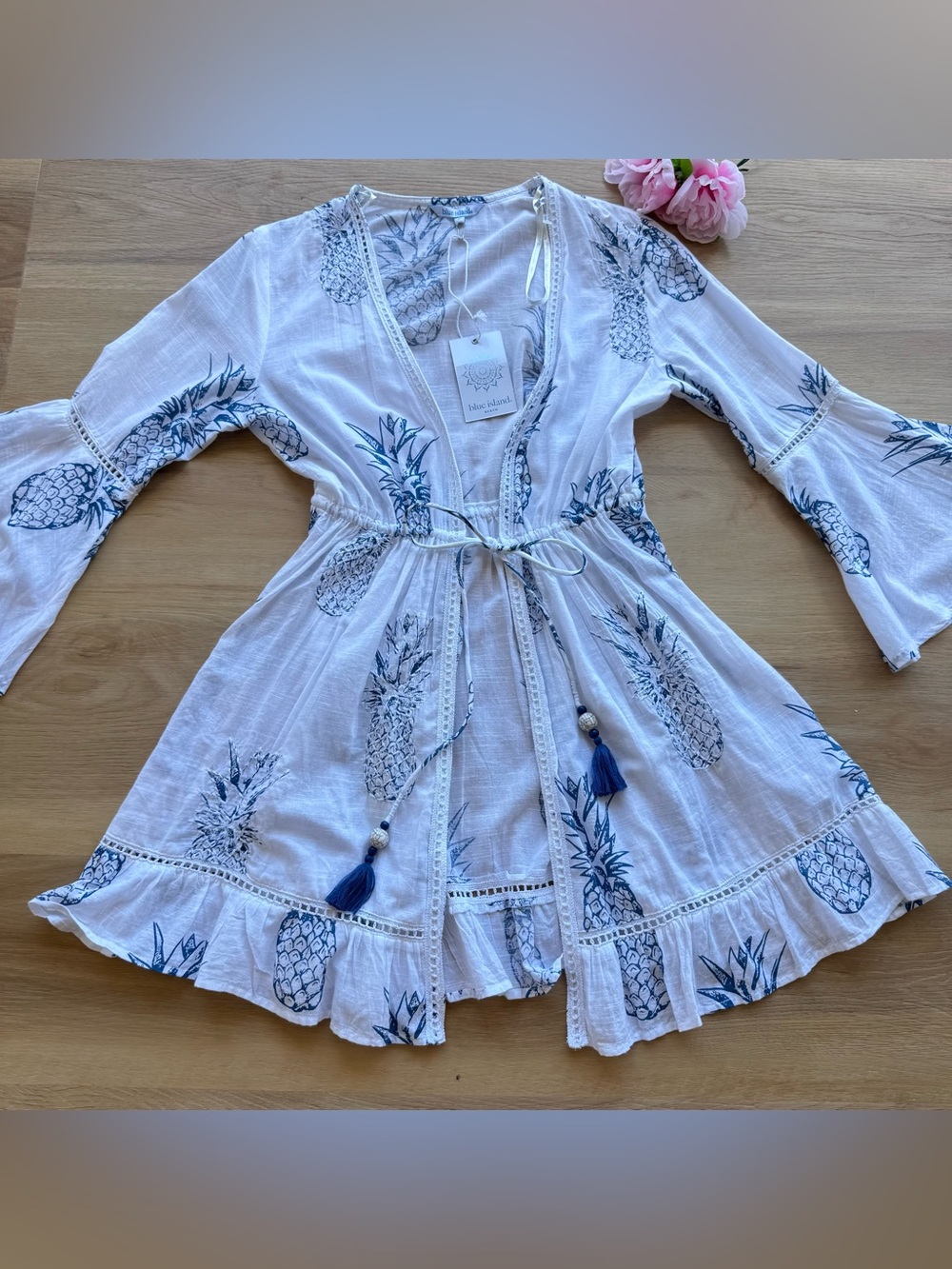 blue island White Swim Coverup with Blue Pineapple Print small tassels NWT